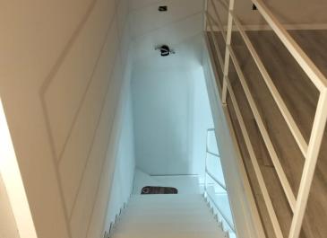 composer require 'drupal/ept_image_gallery:^1.4'