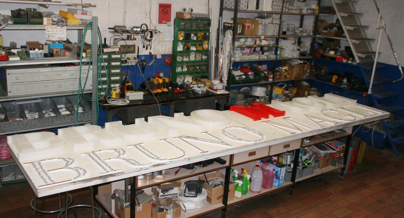 Insegne a lettere scatolate